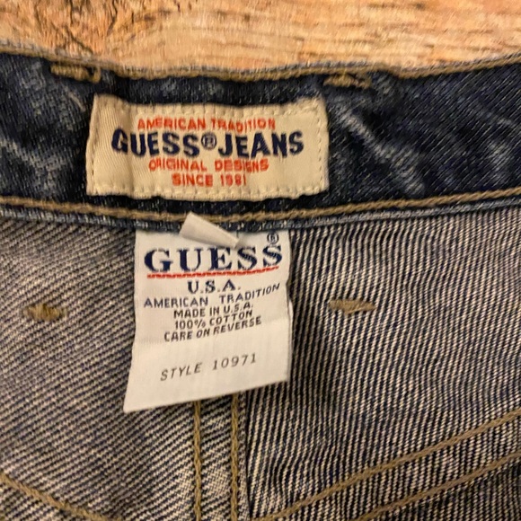 Vintage Guess High Waisted Mom Shorts Size 29 - Picture 2 of 6